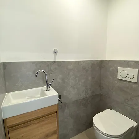 Apartmani More *